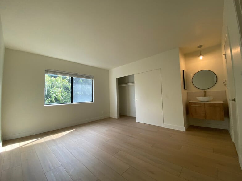 Building Photo - 13001 Venice Blvd.