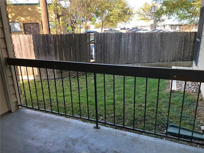 Building Photo - 8600 Fathom Cir