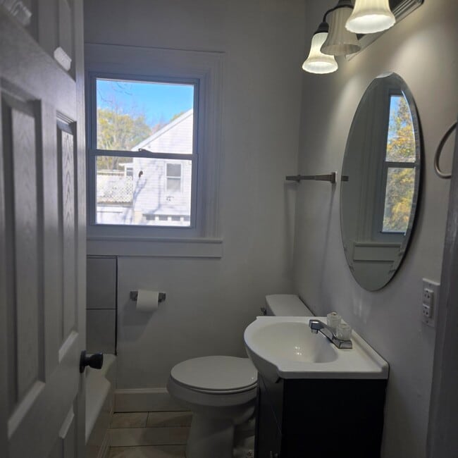 Building Photo - 168 Myrtle Ave