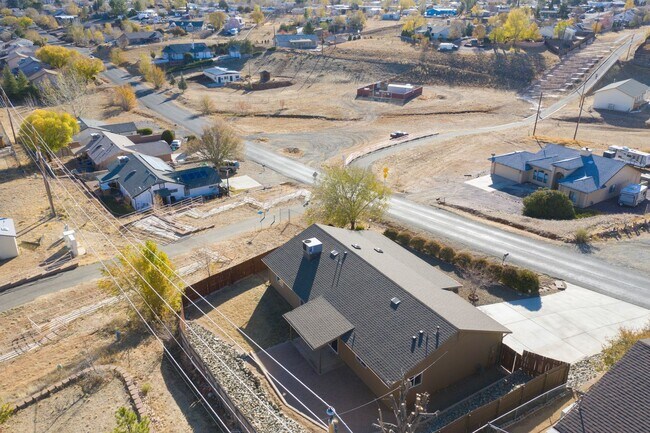 Building Photo - 8660 E Manley Dr