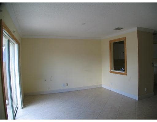 Building Photo - 1401 Cypress Way W