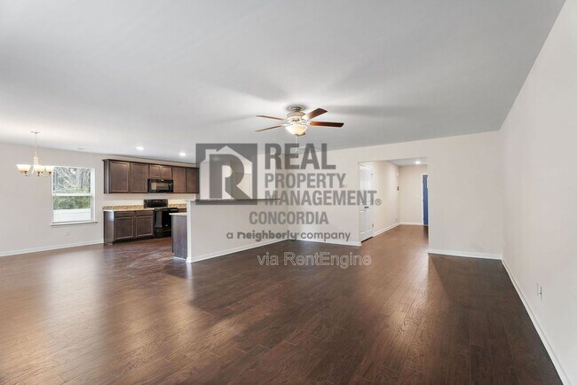 Building Photo - 317 Sportsman Dr