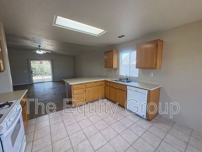 Building Photo - 3832 W Sweet Ave
