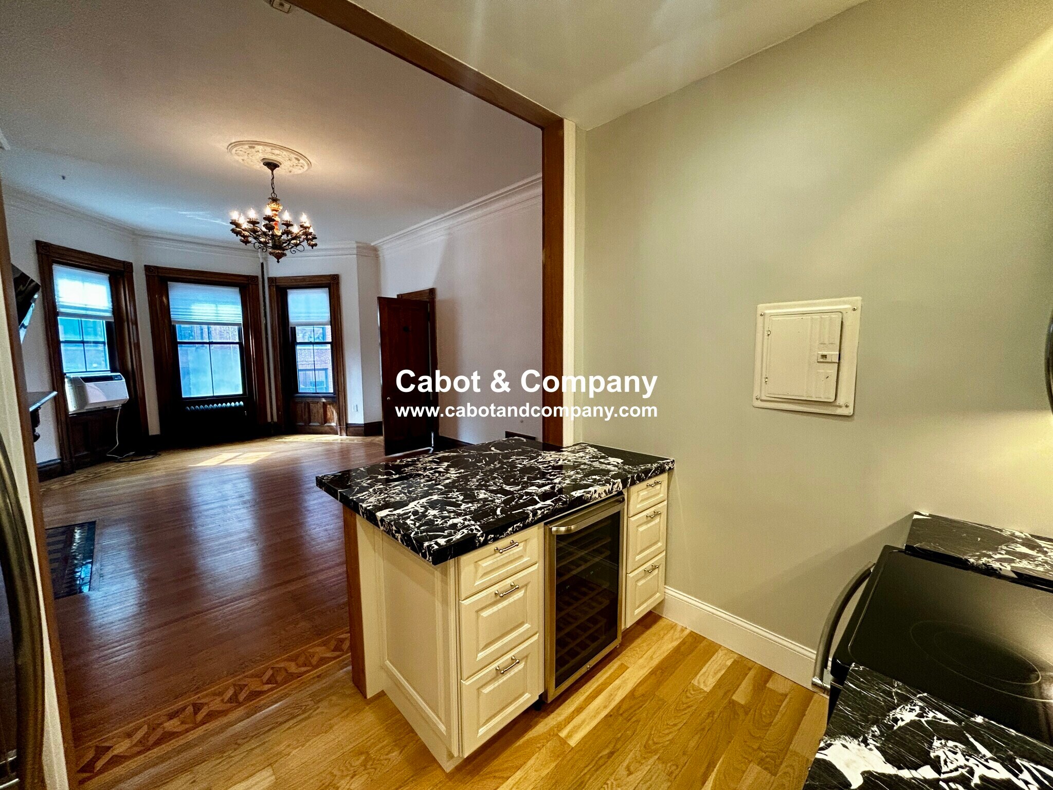 Building Photo - 144 Commonwealth Avenue