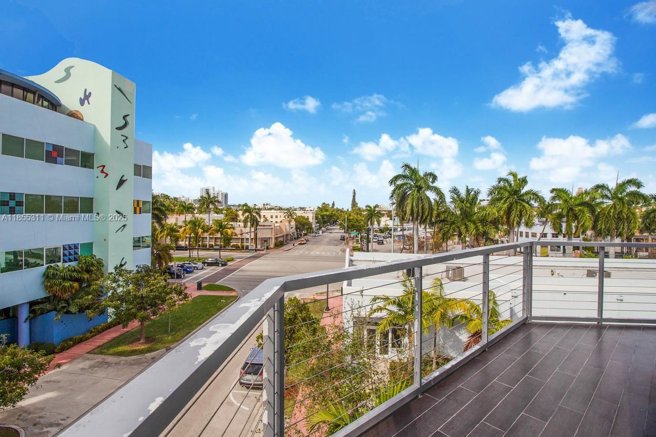 Building Photo - 401 Jefferson Ave