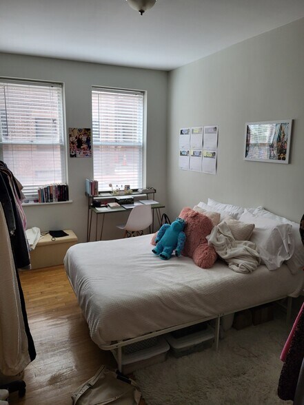 Building Photo - 74 Joy St