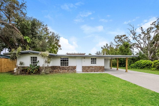 Building Photo - 93 E Mariana Ave