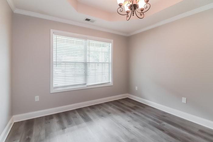 Building Photo - 221 Raleigh Way