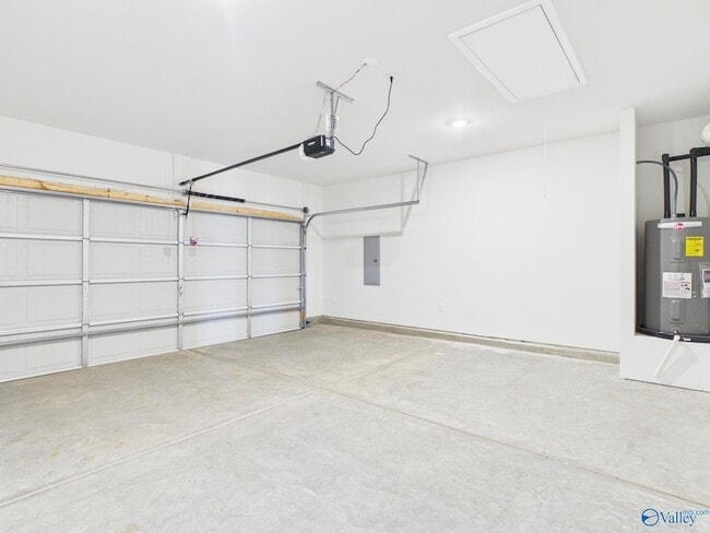 Building Photo - 125 Betty Williams Dr