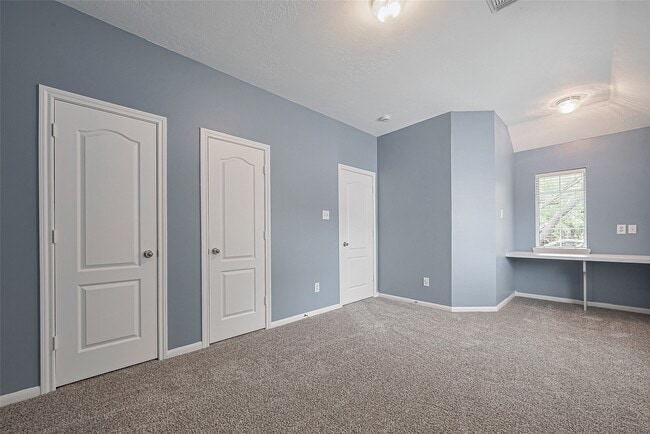 Building Photo - 223 Owens Park Dr