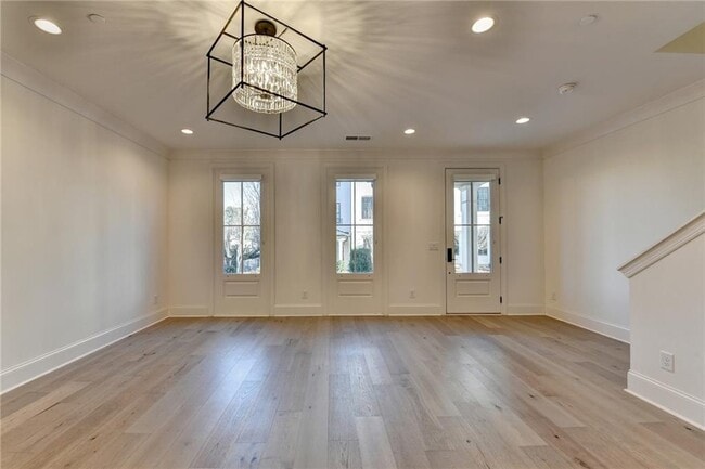 Building Photo - 435 Mayfair Ct