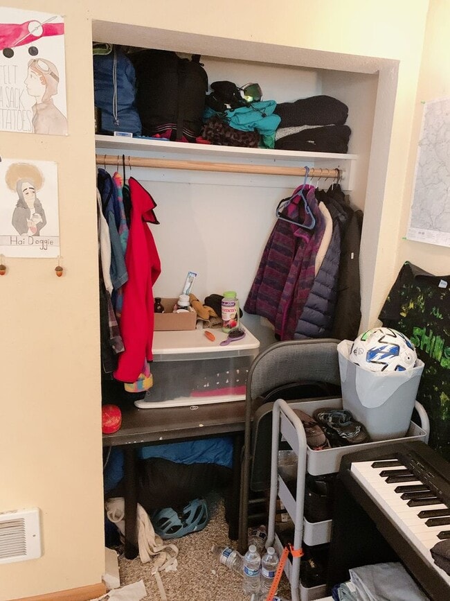 Building Photo - 1029 High St