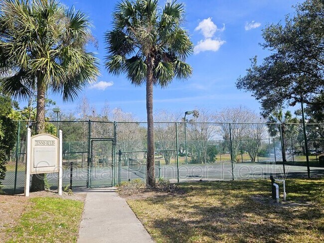 Building Photo - 17112 Carrington Park Dr