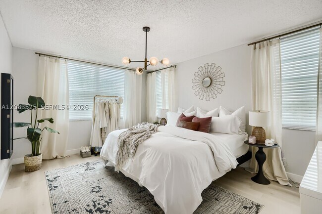 Building Photo - 9311 Orange Grove Dr