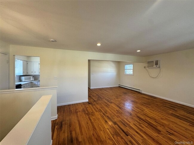 Building Photo - 40 Whitestone Rd