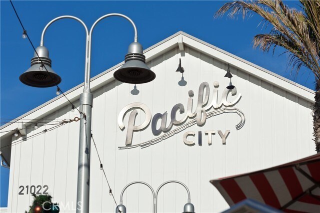 Building Photo - 118 18th St