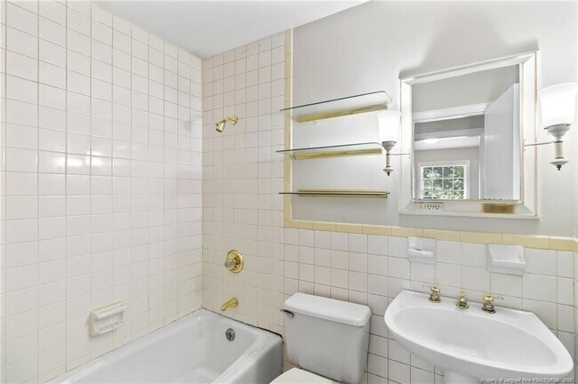 Building Photo - 309 Kenwood Dr