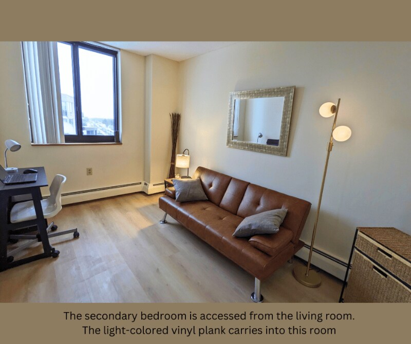 Building Photo - 6500 Woodlake Dr