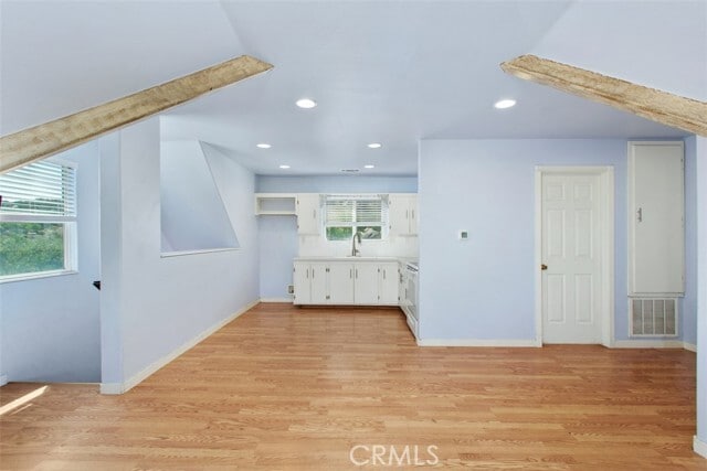 Building Photo - 41722 Avenida De Encanto