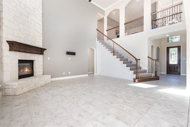 Building Photo - 14106 Summerwoods Ln
