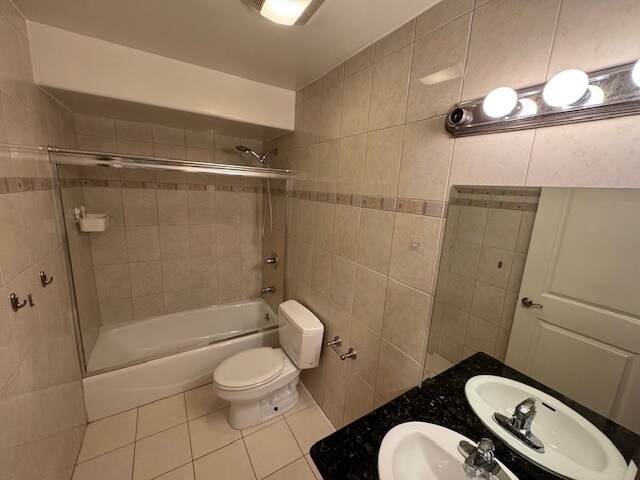 Bathroom #2 - 11501 Hatteras St