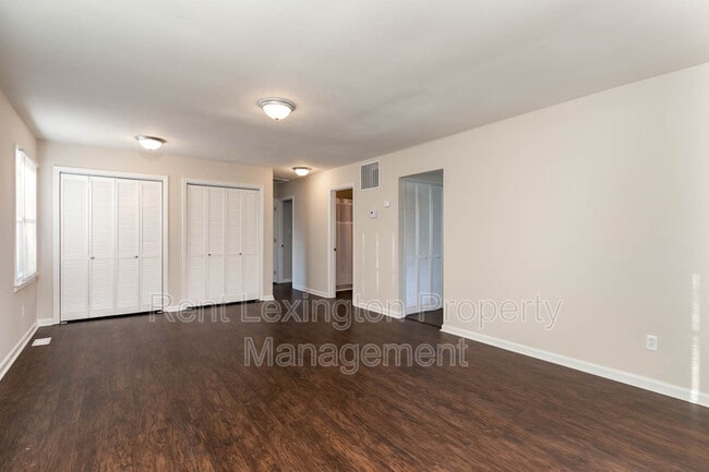 Building Photo - 145 Newcastle St