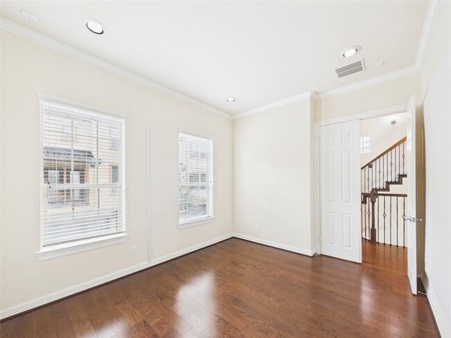 Building Photo - 10606 Shadow Elm Ct