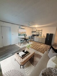 Building Photo - 2BR Condo – Close to UNCW, Wrightsville Be...