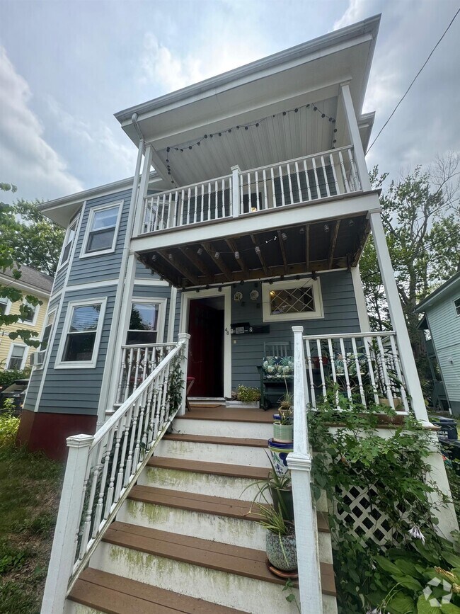 Building Photo - 48 Standish St