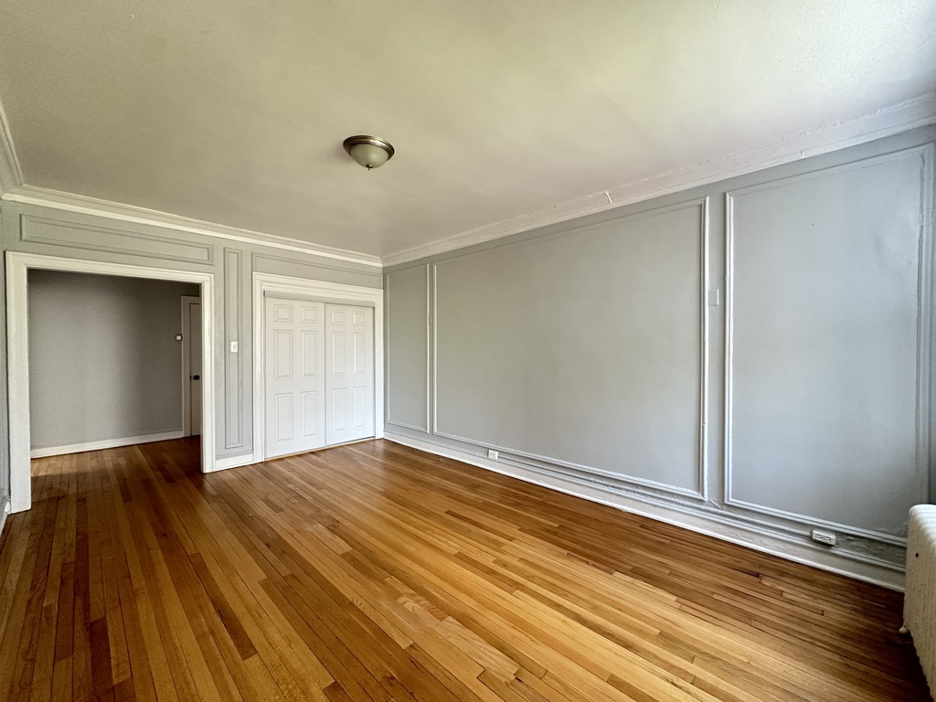 Building Photo - 1361 W Estes Ave