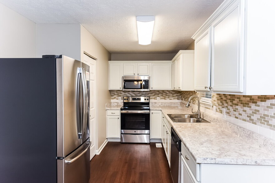 Building Photo - 178 Bradford Cir
