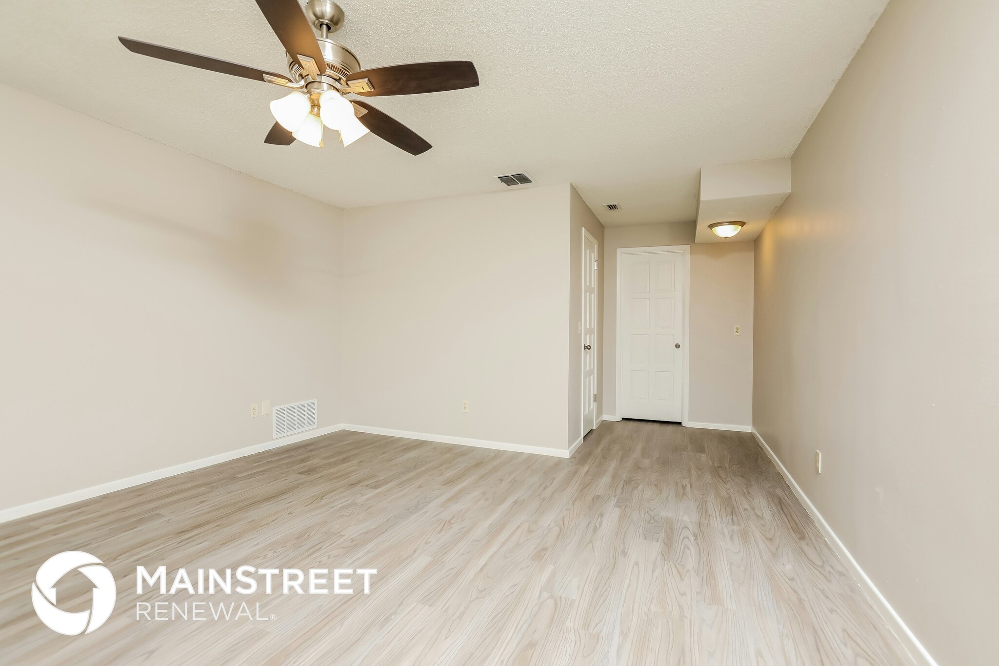 Building Photo - 126 Tarry Town Trl