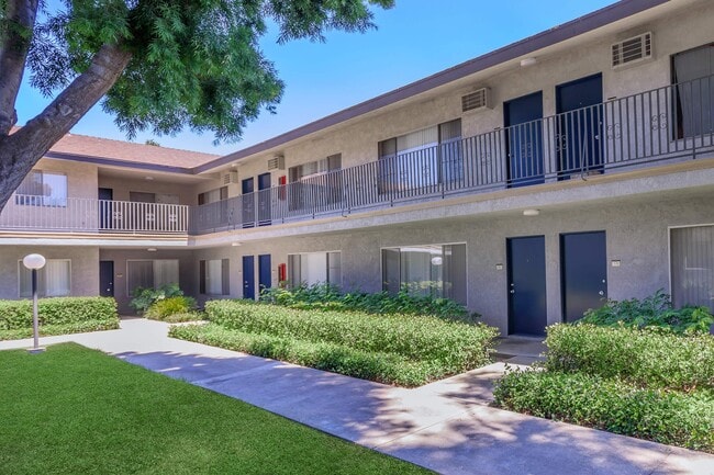 Building Photo - La Ramada Apartment Homes