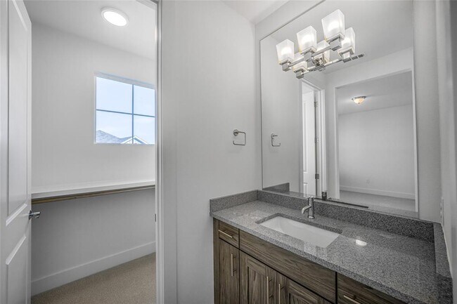 Building Photo - 7808 Ryans Way