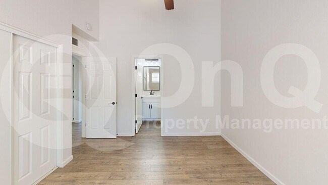 Building Photo - 520 N Stapley Dr