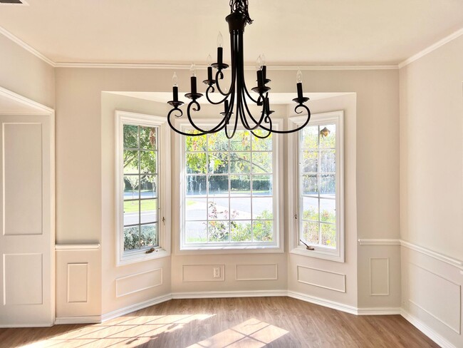 Building Photo - 3205 George Cir