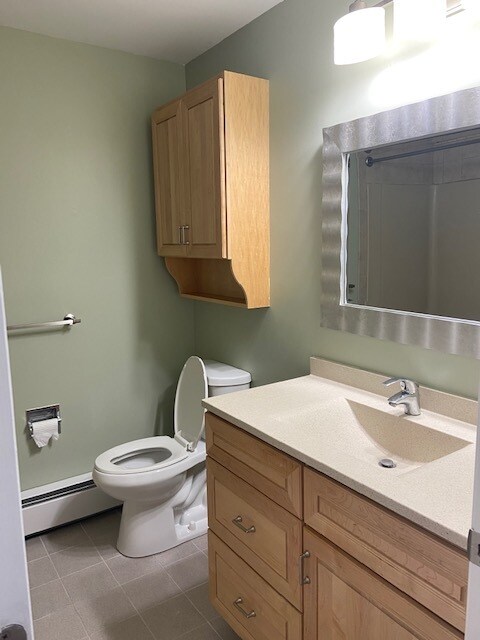 Building Photo - 158 N Twin Oaks Ter