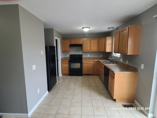 Building Photo - 3 Bedroom Townhome for Rent in Waynesboro