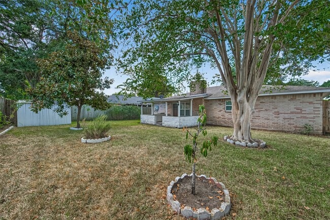 Building Photo - 7414 Breccia Dr