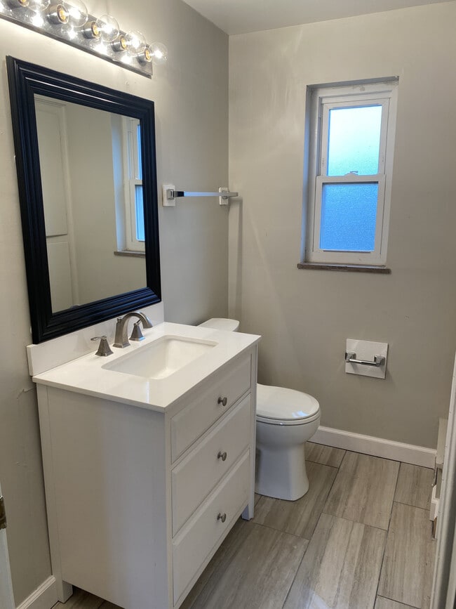 Building Photo - 2153-2159 Farleigh Rd