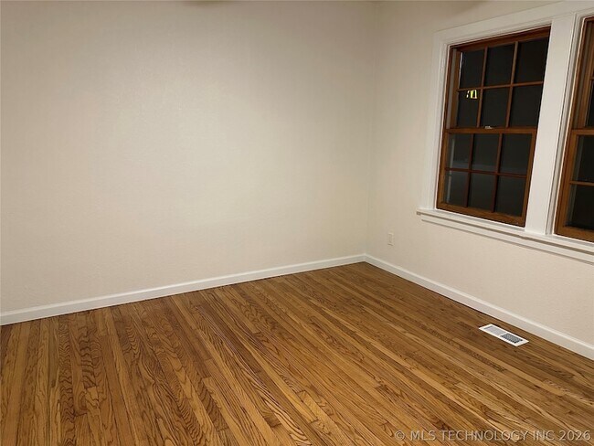 Building Photo - 1235 S Gary Pl