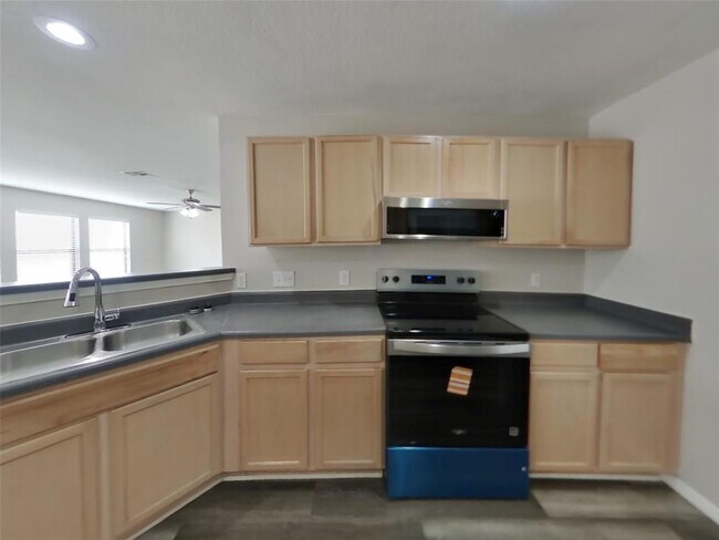 Building Photo - 5617 Victory Gallop Dr