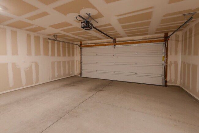 Building Photo - Rancho Sahuarita New Home
