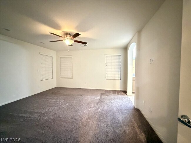 Building Photo - 5844 Middle Rock St