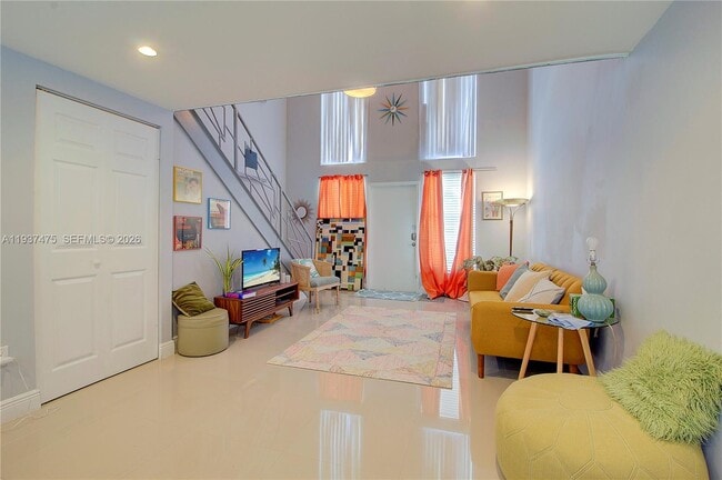 Building Photo - 6865 Bay Dr