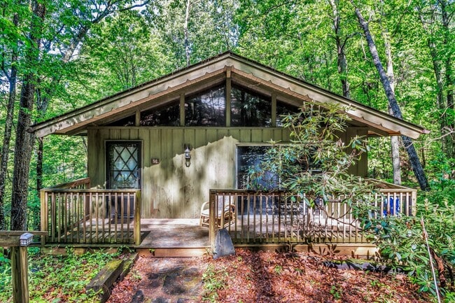 Primary Photo - 50 Woodhaven Rd