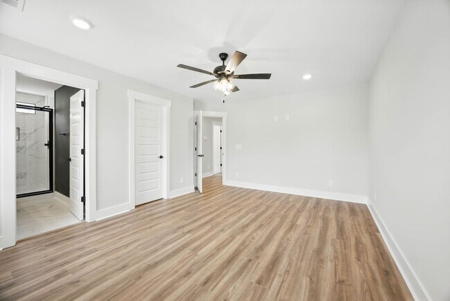 Building Photo - 4 Bedroom Pet Friendly Home For Rent Near ...
