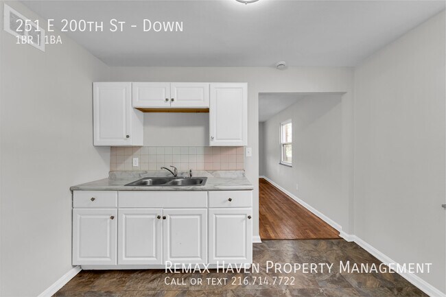 Building Photo - 251 E 200th St