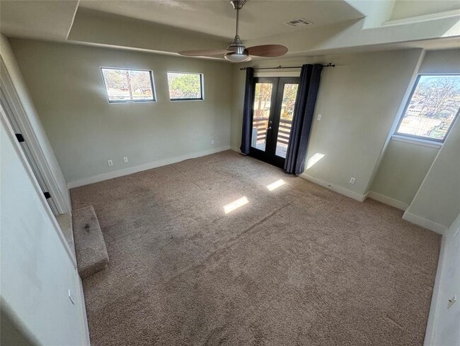 Building Photo - 1814 Maple Ave