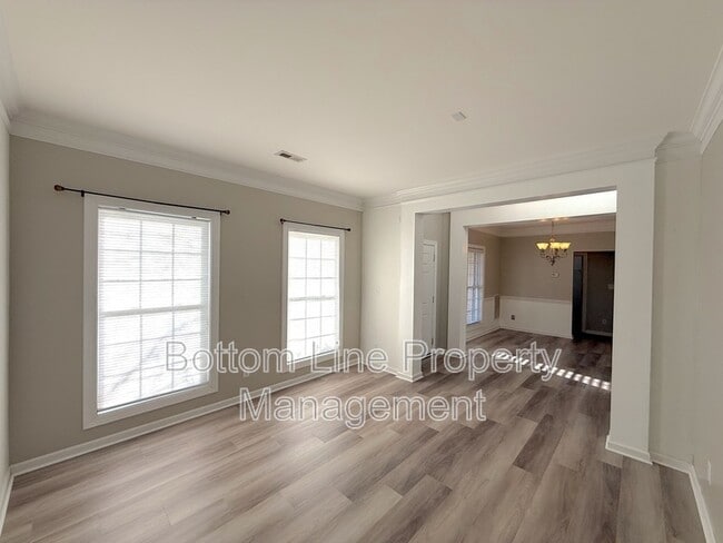 Building Photo - 12430 McAllister Park Dr